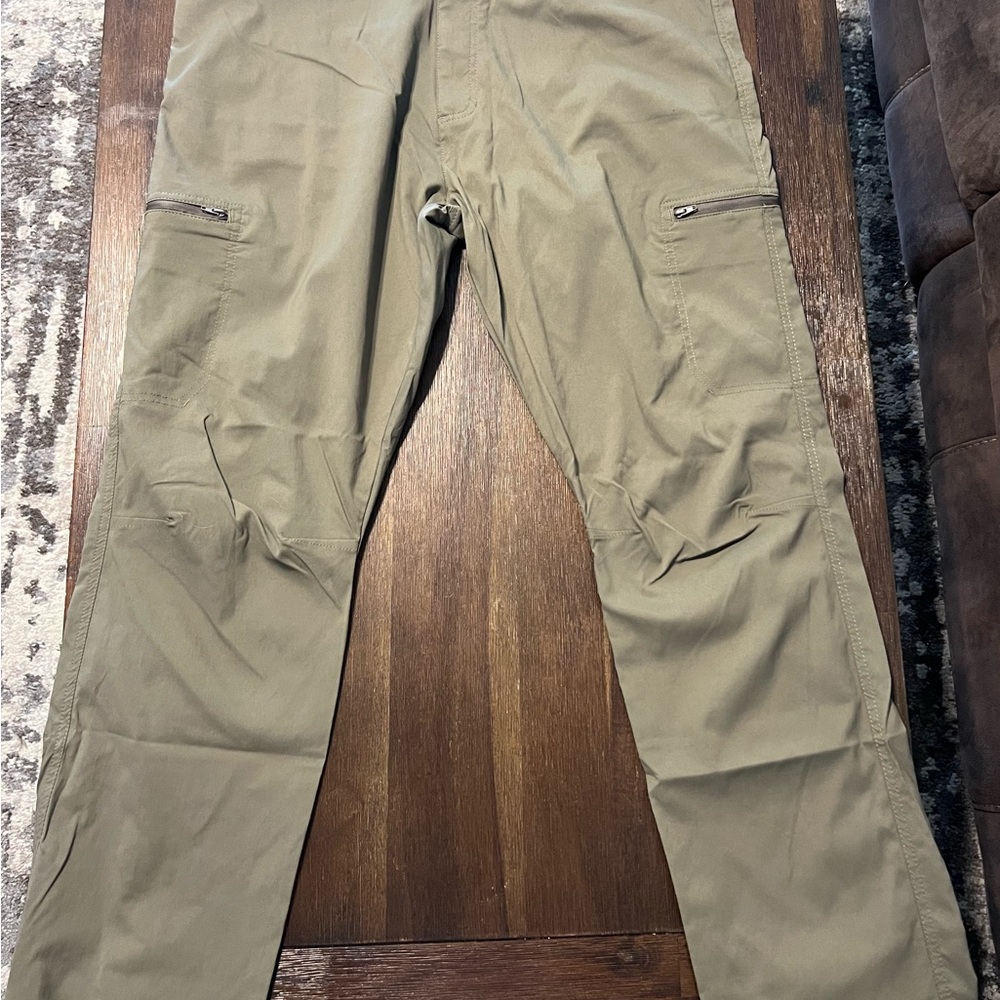 Wrangler Green Cargo Pants